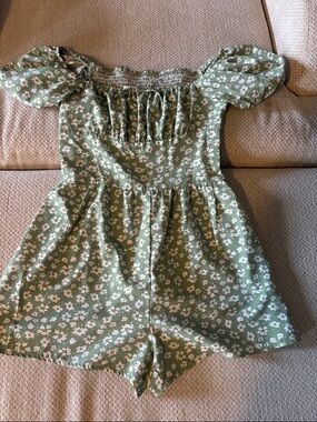 SHEIN Green Floral Off-Shoulder Romper